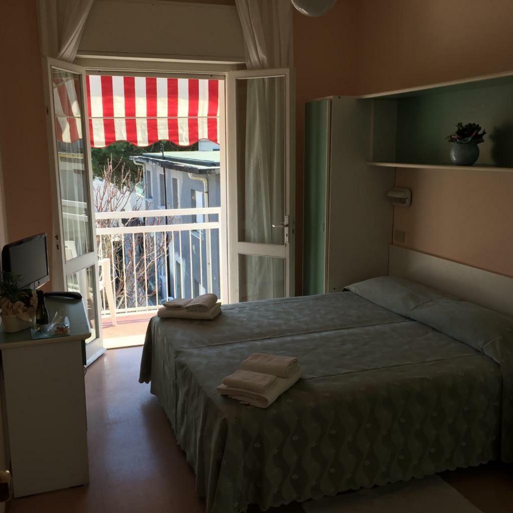Hotel Ville De Paris Riccione Luaran gambar