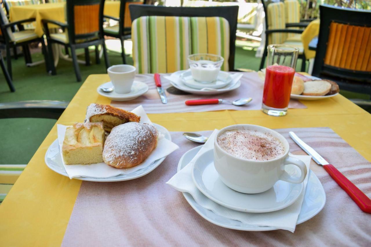Hotel Ville De Paris Riccione Luaran gambar
